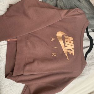 Nike cropped crewneck sweatshirt